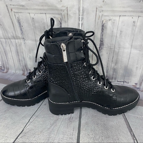Gianni Bini Size 6.5 Black Chunky Combat Heel Boot Lace Up Textured Low Heel - Picture 10 of 15